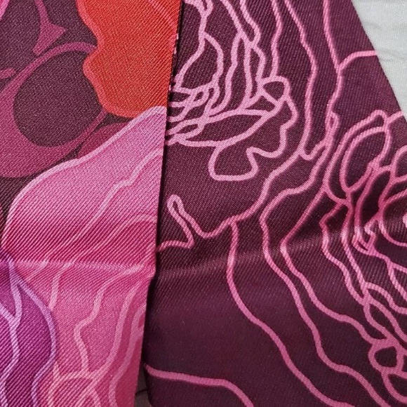 Coach Signature C Campbell Floral Pony/Twilly, Reversible NWT - Picture 5 of 10